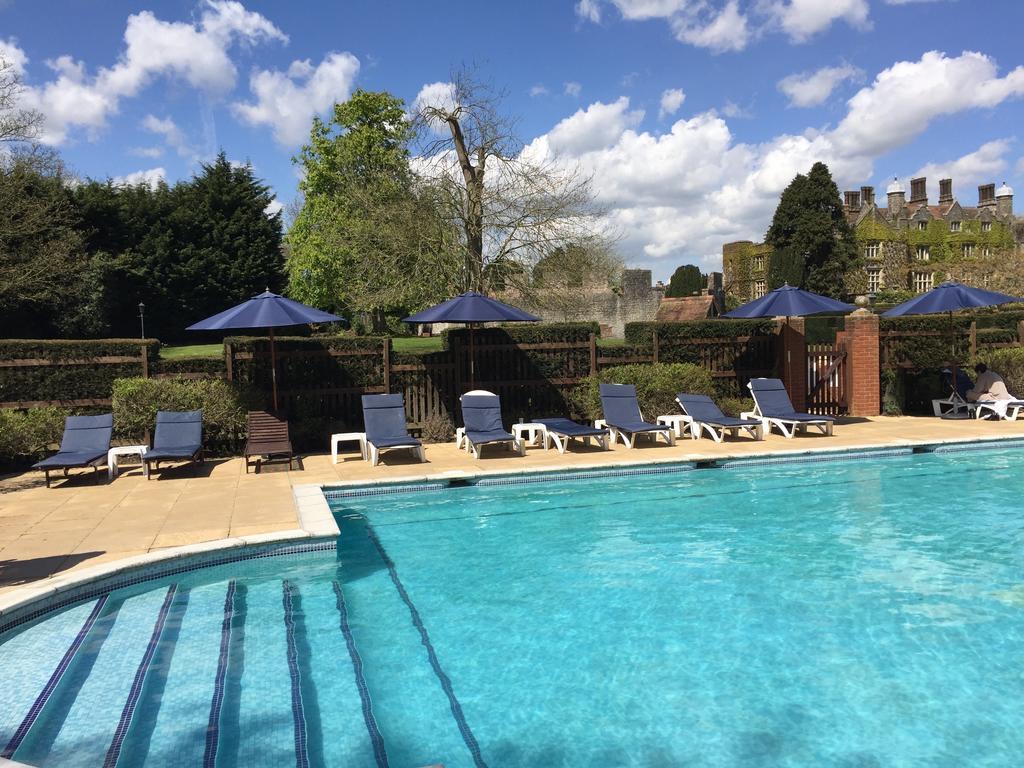 Eastwell Manor, Champneys Hotel & Spa Ashford  Exterior foto